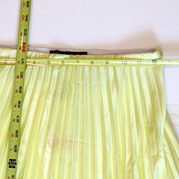 NWT Zara long yellow pleated skirt size XS - Picture 11 of 11